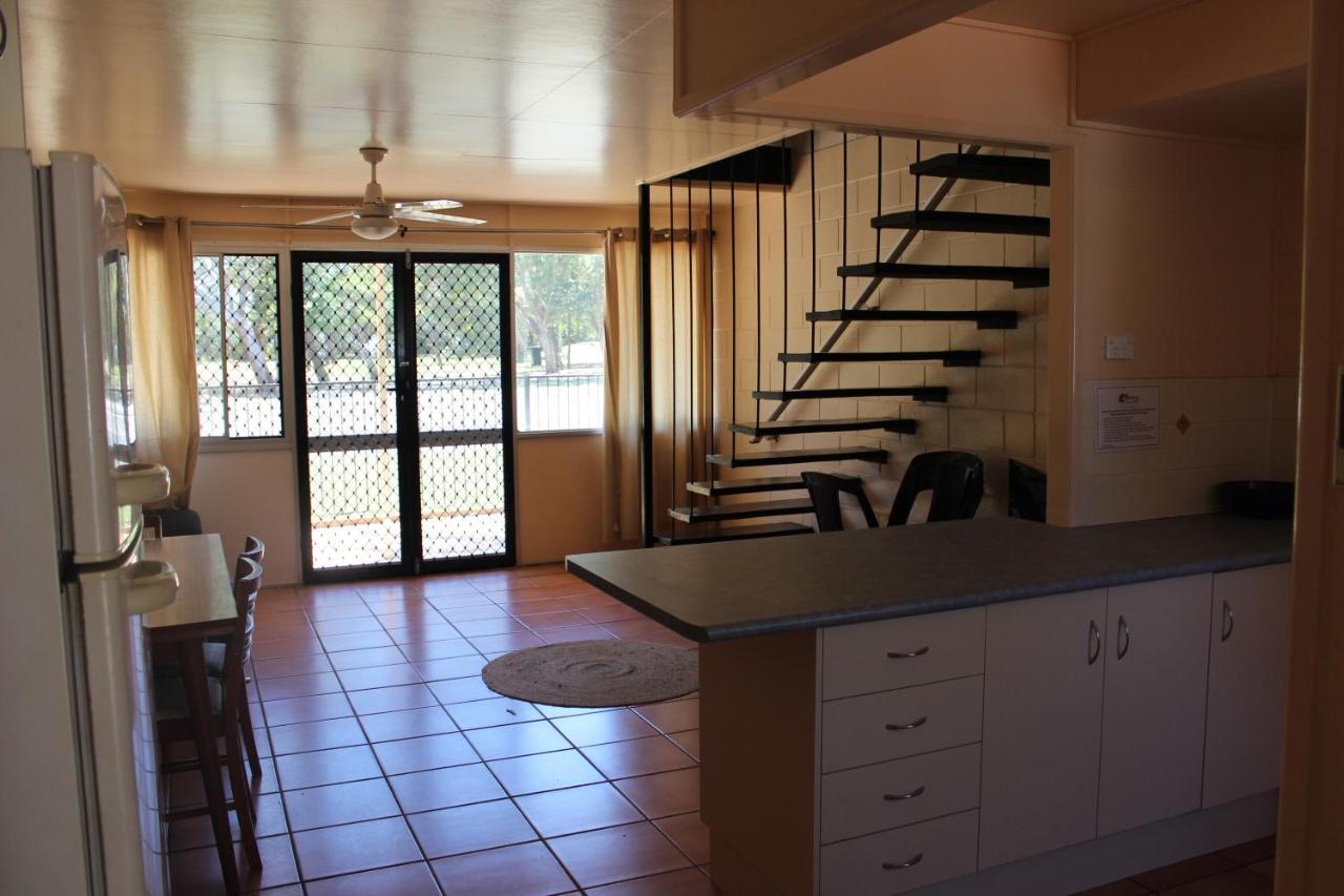 Pippies Beachhouse Backpackers Rainbow Beach Exterior foto