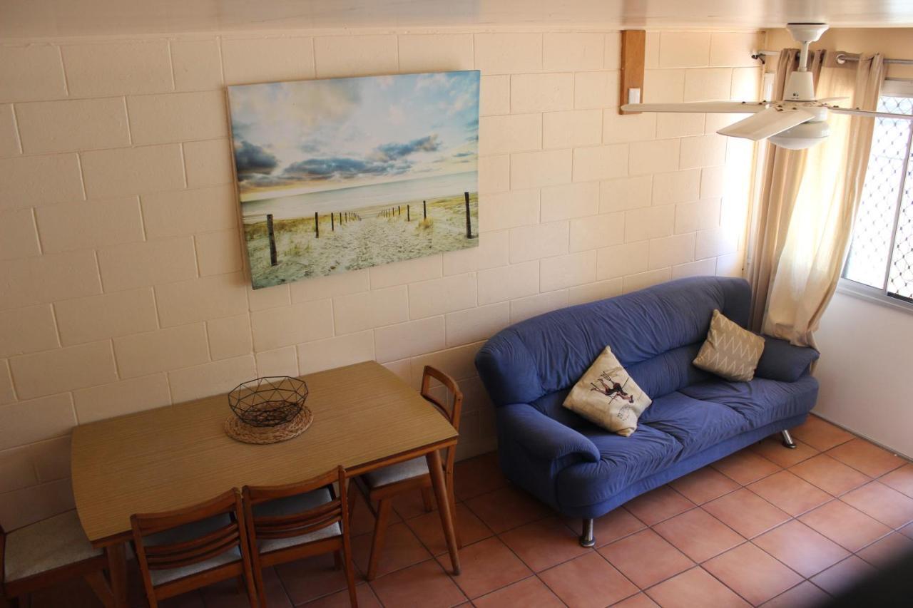 Pippies Beachhouse Backpackers Rainbow Beach Exterior foto